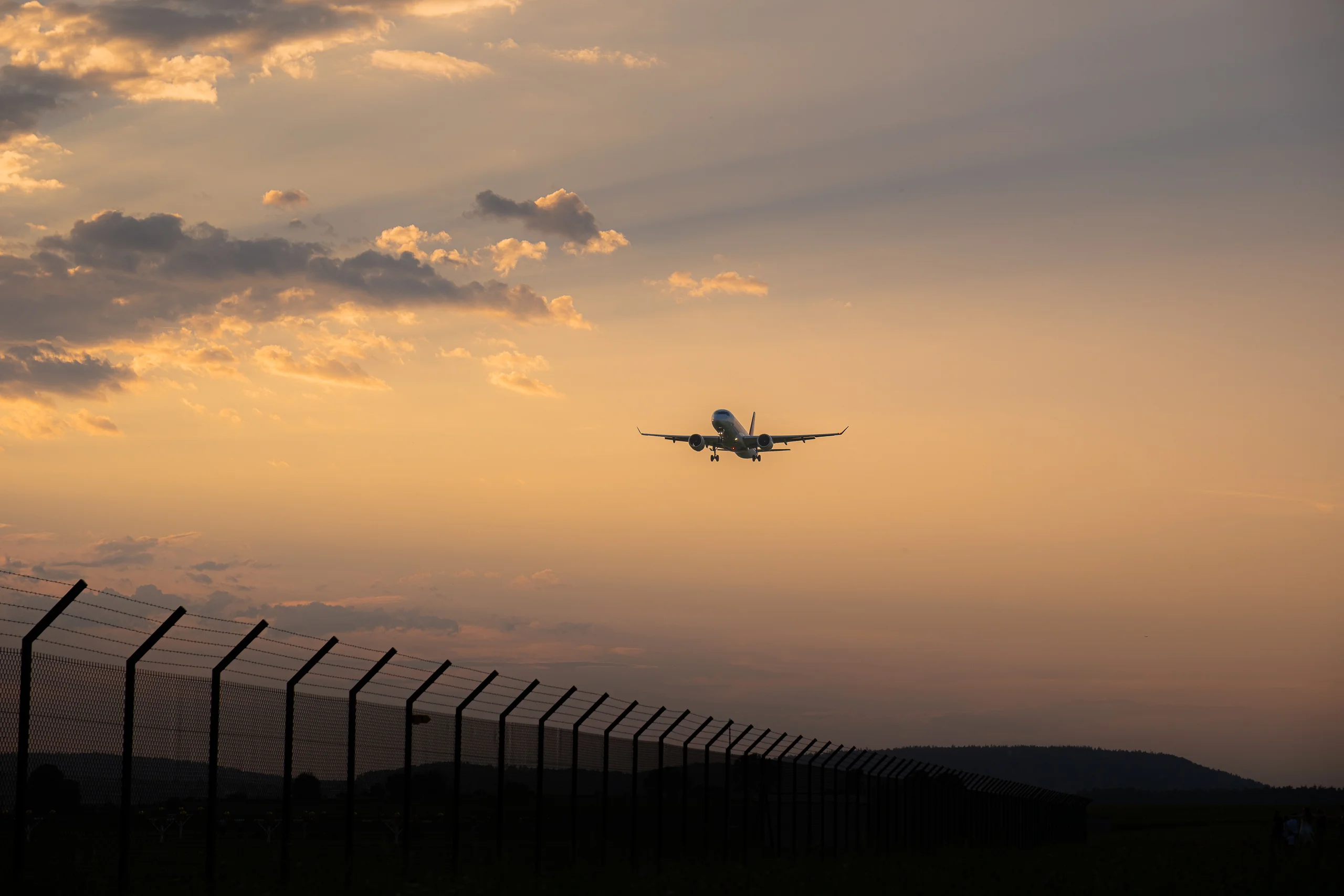 Patrick Cernoch Fotograf Flughafen Zürich Flugzeug Swiss Sonnenuntergang