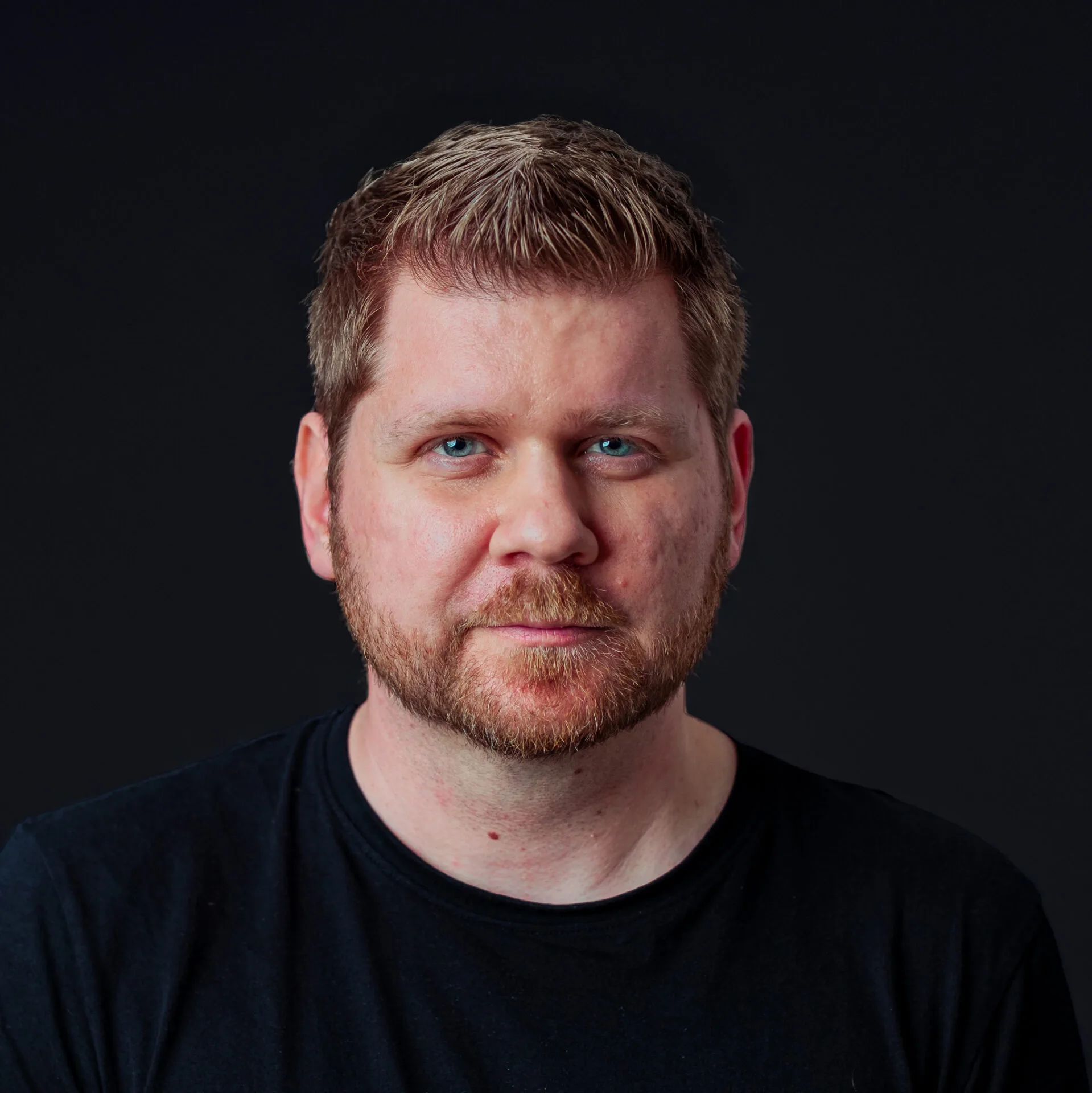 Patrick Cernoch Selbstporträt Autor Fotograf Redaktor